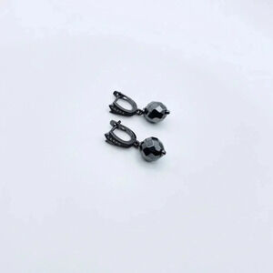 Hoops drop earrings